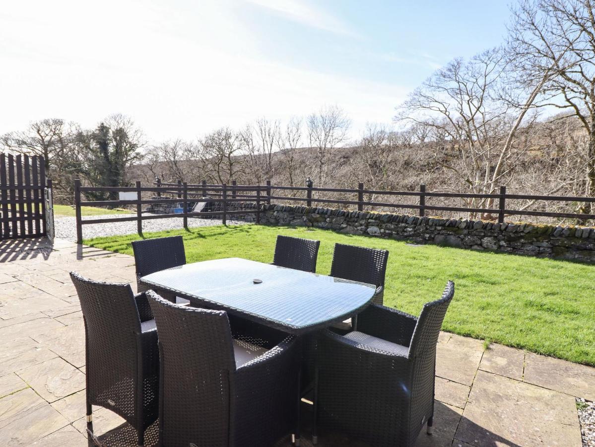 Villa Cwm Yr Afon Mawr à Llanbedr  Extérieur photo